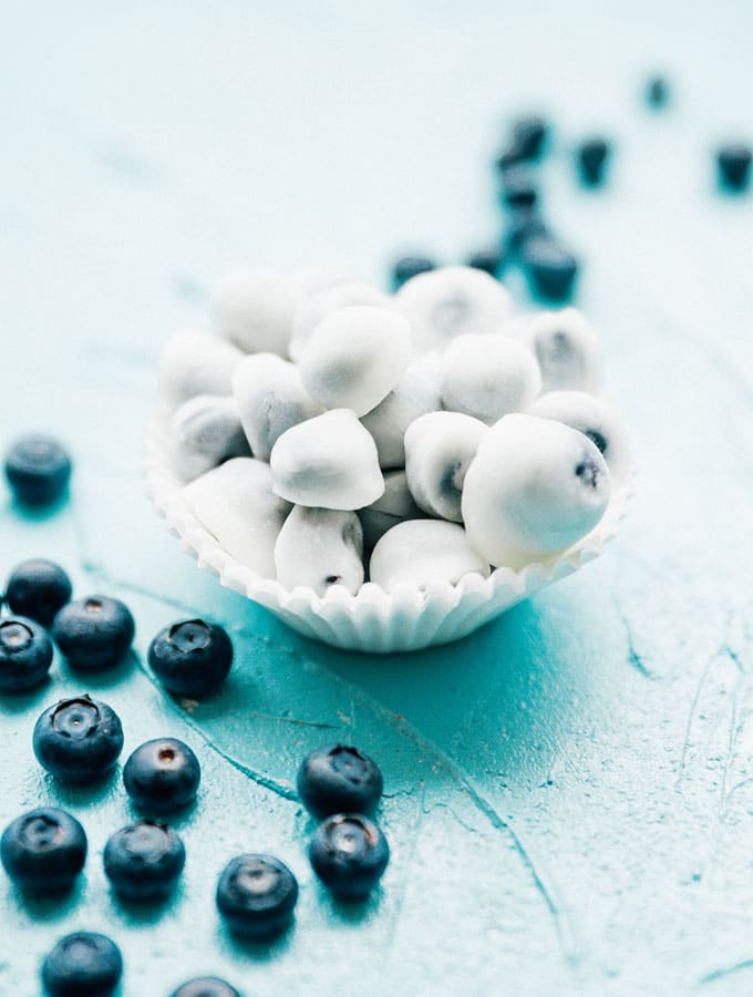frozen yogurt blueberry bites