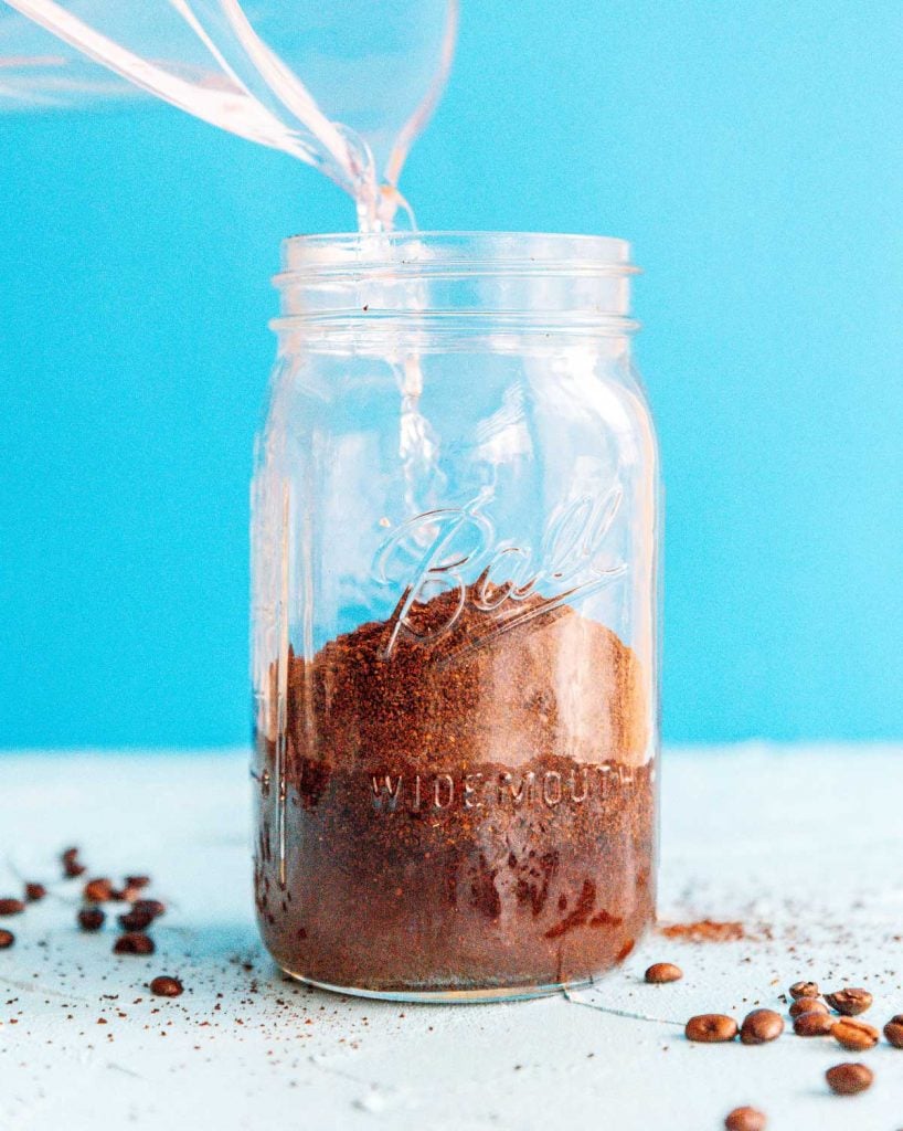 Making cold brew coffee in a jar