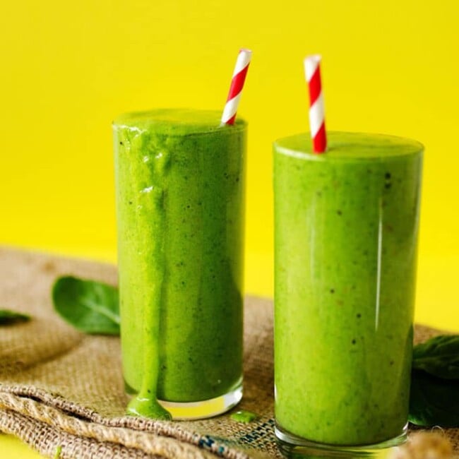 Want to try green smoothies but don't know where to start? This simple guide takes you from zero to deliciously green in just 5 minutes!