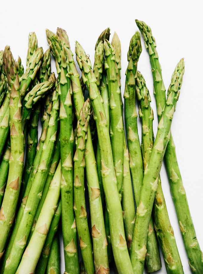 Picture of asparagus stalks on a white background