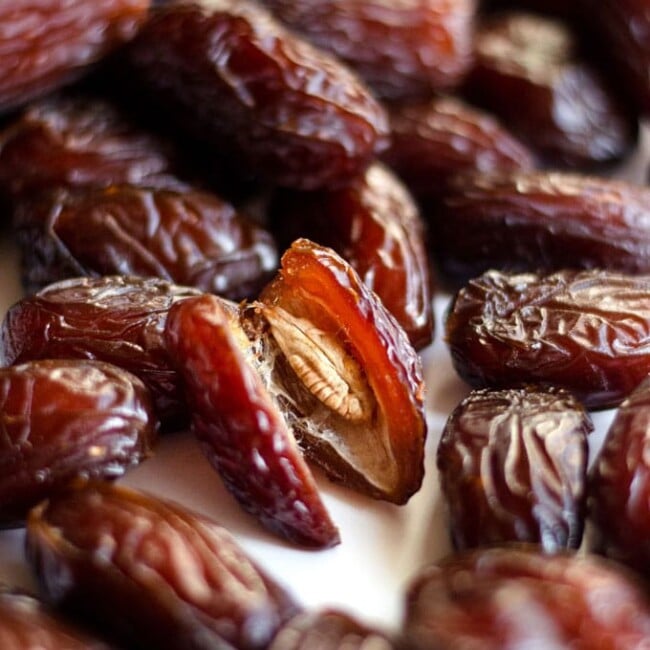 Everything you need to know about the delicious Middle Eastern fruit...dates! From the different varieties to storage tips to nutritional information.