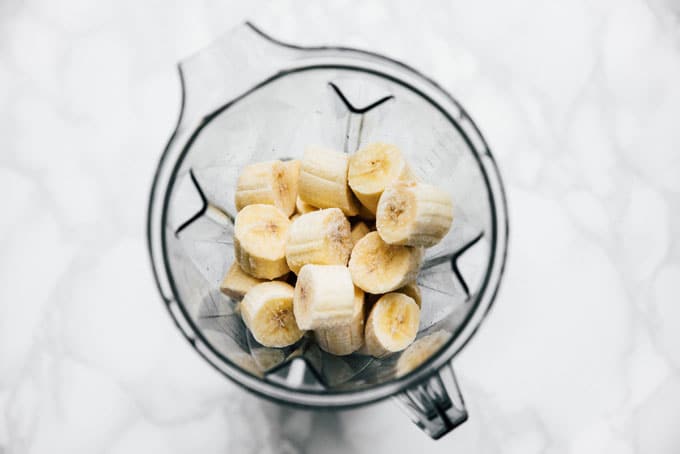 Banana nice cream recipe in a Vitamix blender - Satisfy your sweet tooth with this creamy and customizable 1-ingredient Banana Nice Cream!