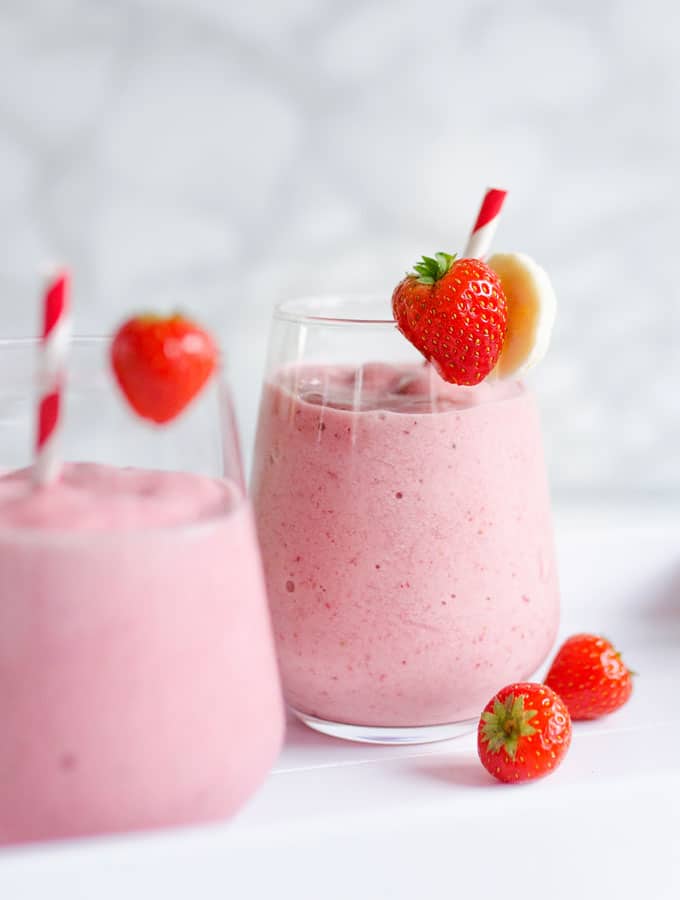 Best Strawberry Banana Smoothie 3 Ingredients Live Eat Learn