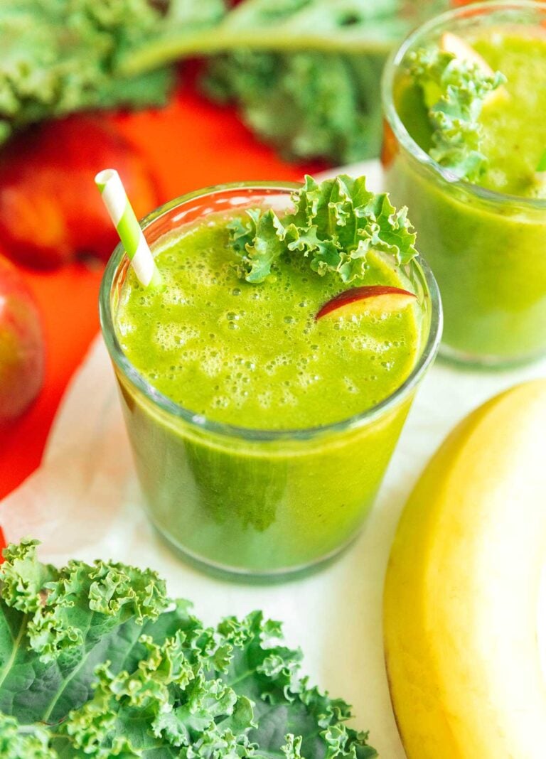 Quick 4-Ingredient Apple Kale Smoothie | Live Eat Learn