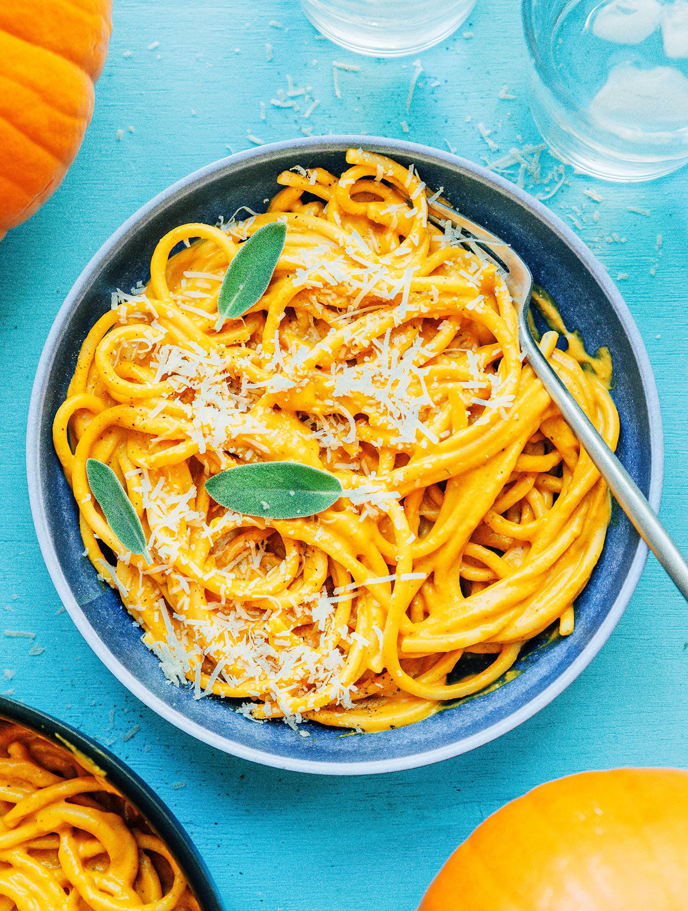 Easiest Pumpkin Pasta (So Creamy)