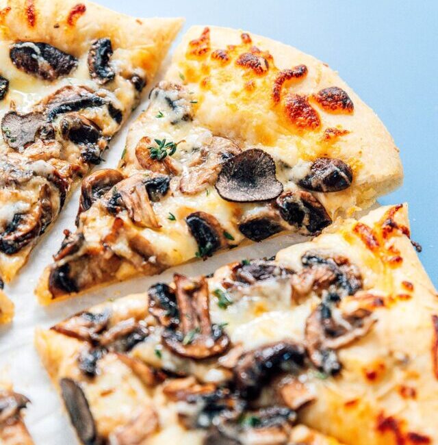 cropped-truffle-mushroom-pizza-vert.jpg