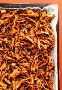 A tray with the mushroom filling.