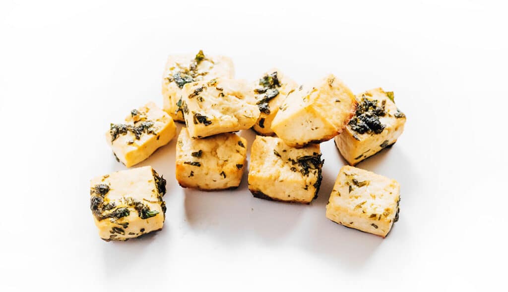 Baked tofu cubes flavored with cilantro lime marinade.