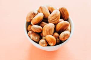 Jackfruit seeds in a bowl.