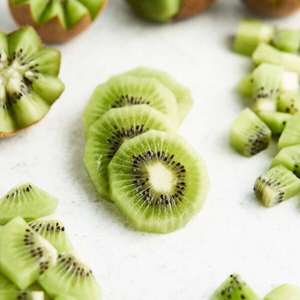 How to cut a kiwi.