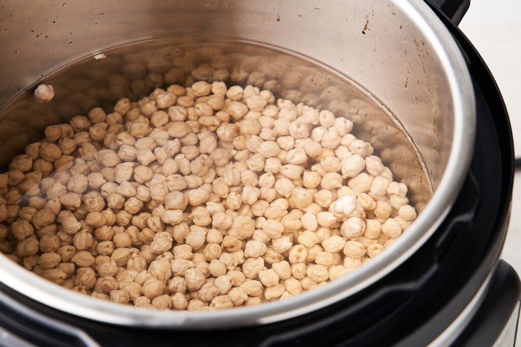 Chickpeas in an instant pot.