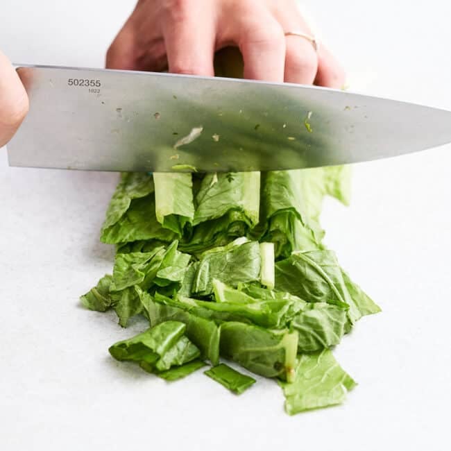 How to cut romaine lettuce.