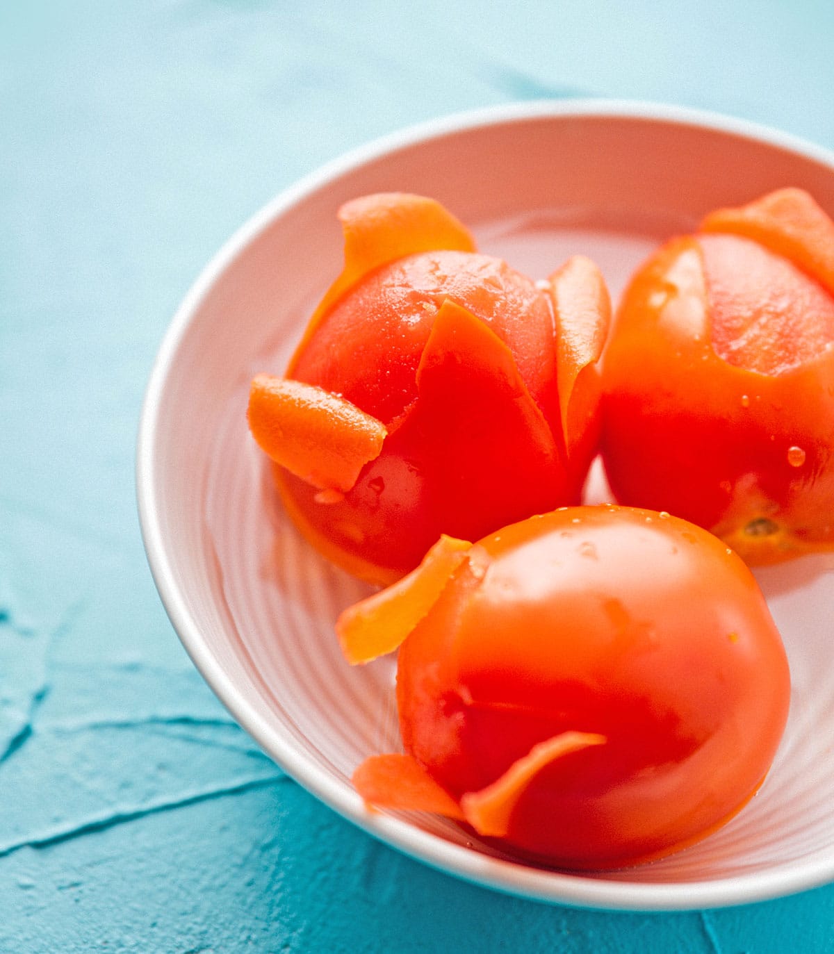 How to peel tomatoes by blanching