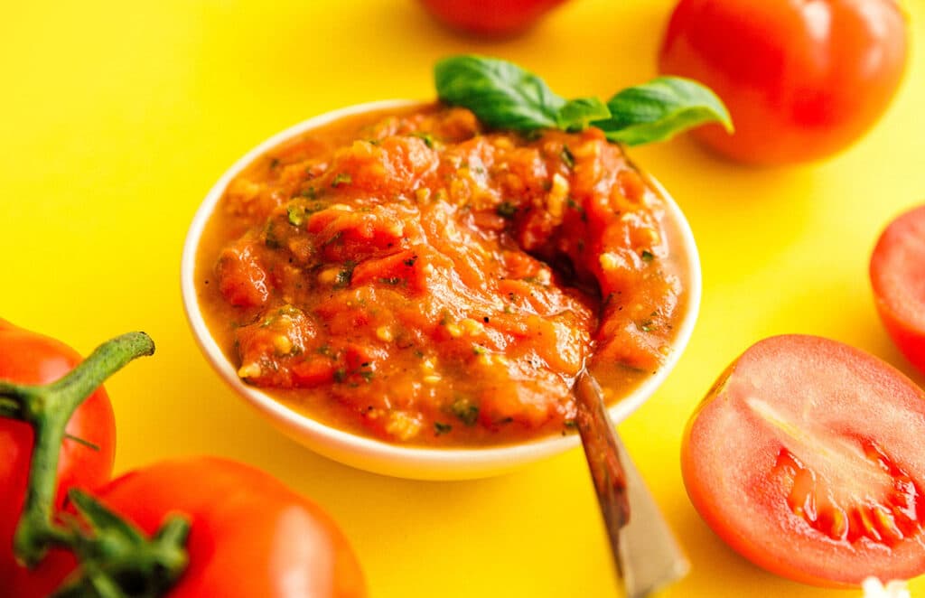 Fresh tomato marinara sauce in a bowl.